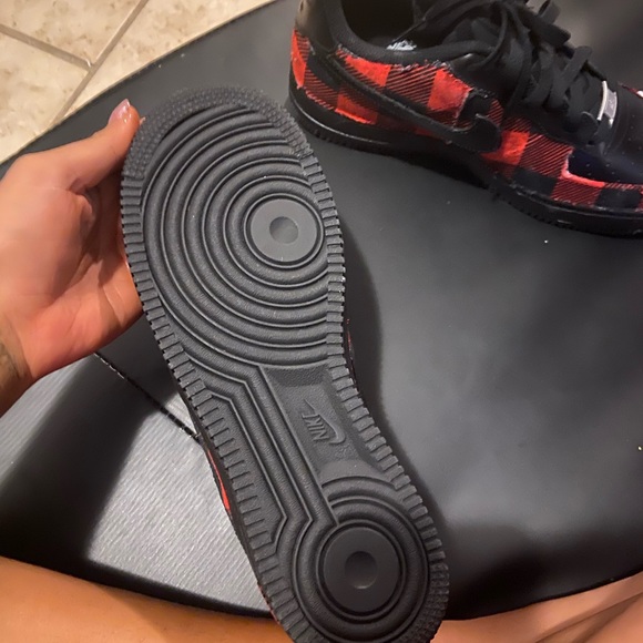 Custom Air Force 1s - Picture 3 of 3